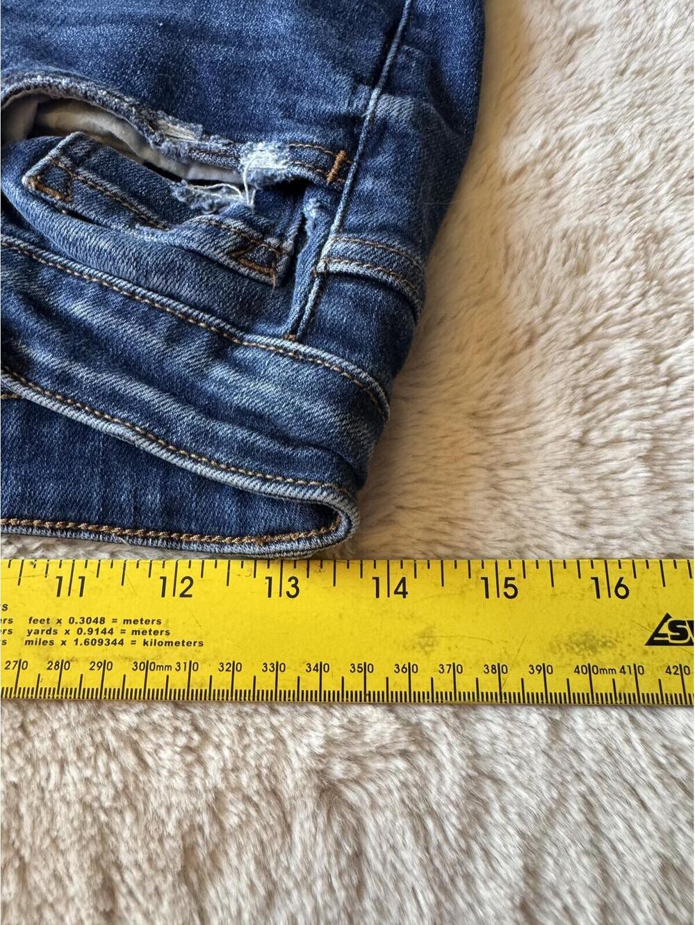 Vervet Women's‎ Blue Frayed Hem Jeans SZ 28 - Picture 5 of 8